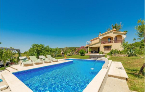 Awesome Home In Ljubac With Jacuzzi